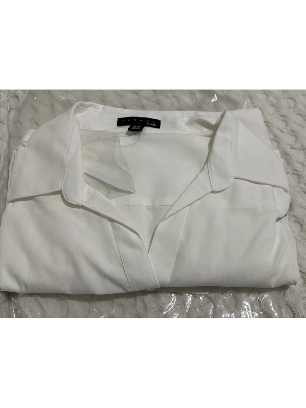 Women’s Fourmy Cintas Uniform White Collared Button Up Shirt M RG  Long Sleeve